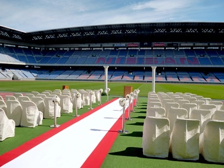 サッカースタジアムの結婚式ができる場所は 費用や料金 評判も気になる 僕らのブックマークログ